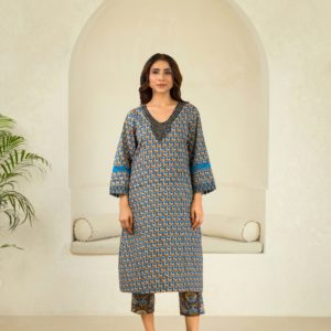 Iravati Leela Kurta Ensemble